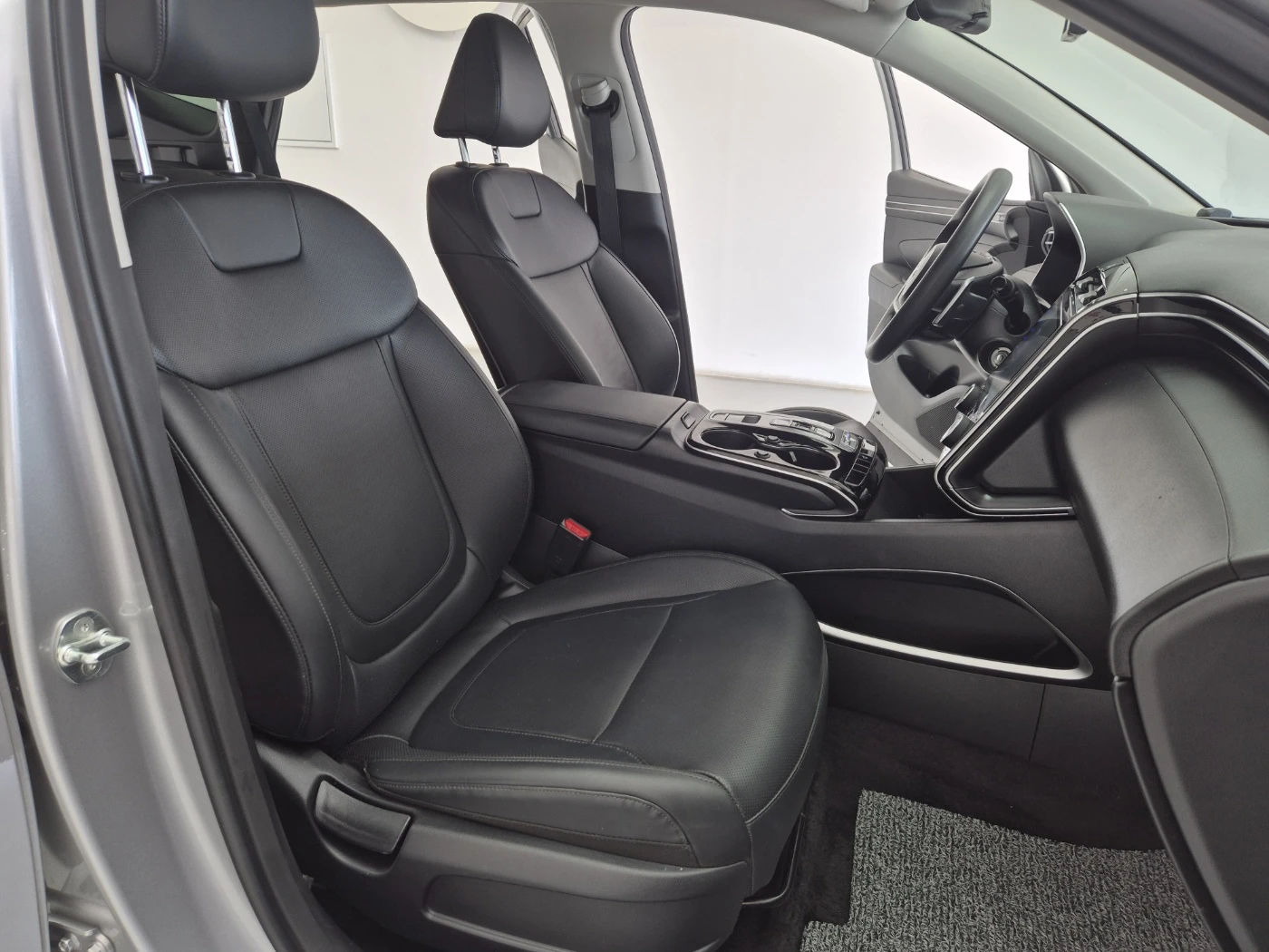 Hyundai Tucson Diesel 2.0 4WD autogeorge.com, снимка 12 - Автомобили и джипове - 56137213