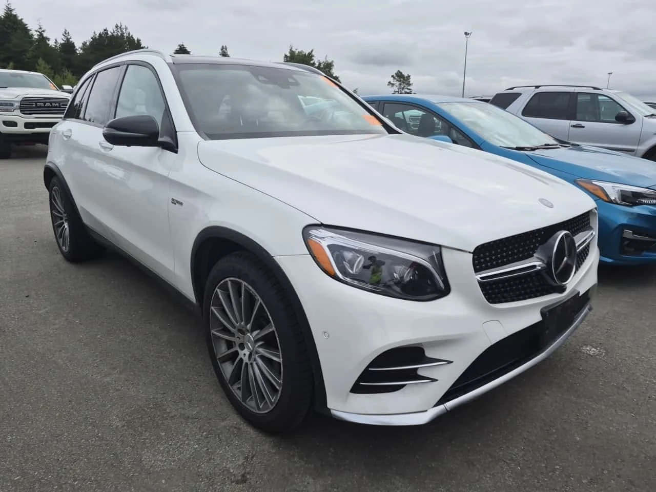 Mercedes-Benz GLC * AMG 43 * CARFAX * ФИНАНСИРАНЕ * , снимка 2 - Автомобили и джипове - 56335128