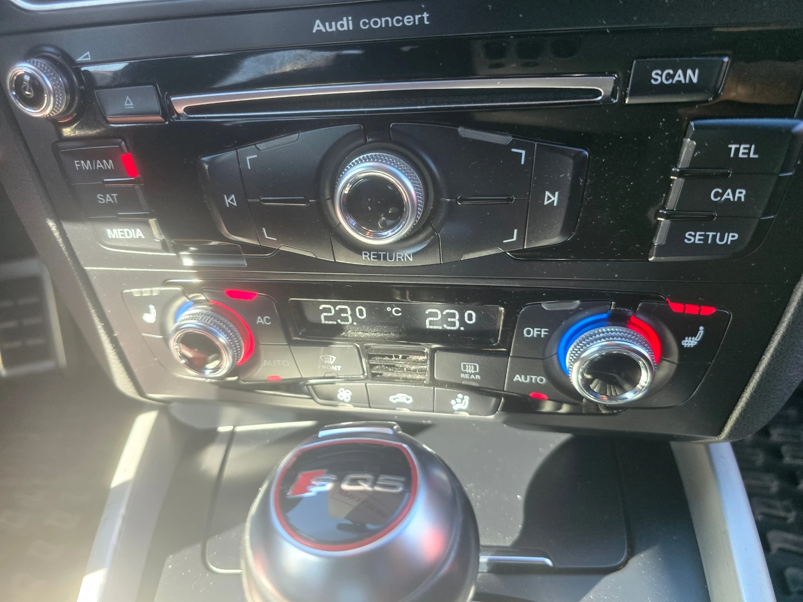 Audi SQ5 S-Line/3.0i/quattro/Автоматик/Лизинг, снимка 15 - Автомобили и джипове - 56356465