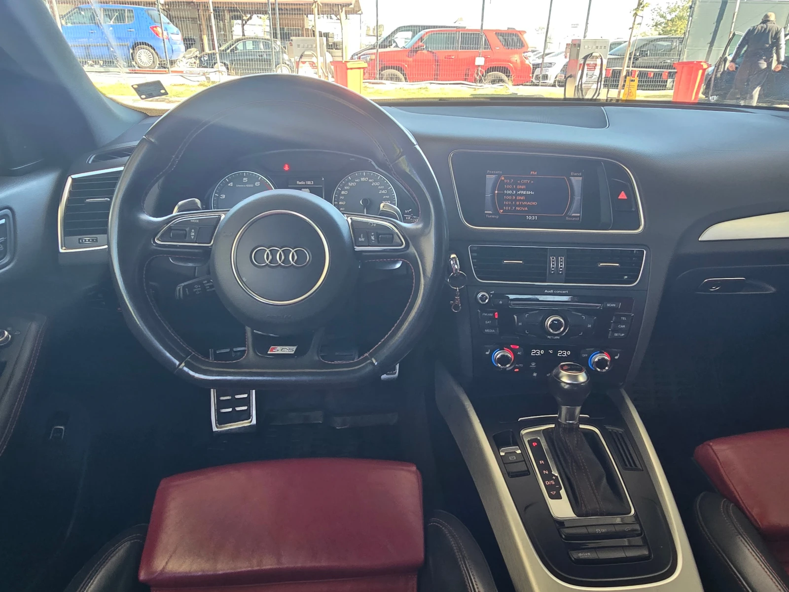 Audi SQ5 S-Line/3.0i/quattro/Автоматик/Лизинг, снимка 11 - Автомобили и джипове - 56356465