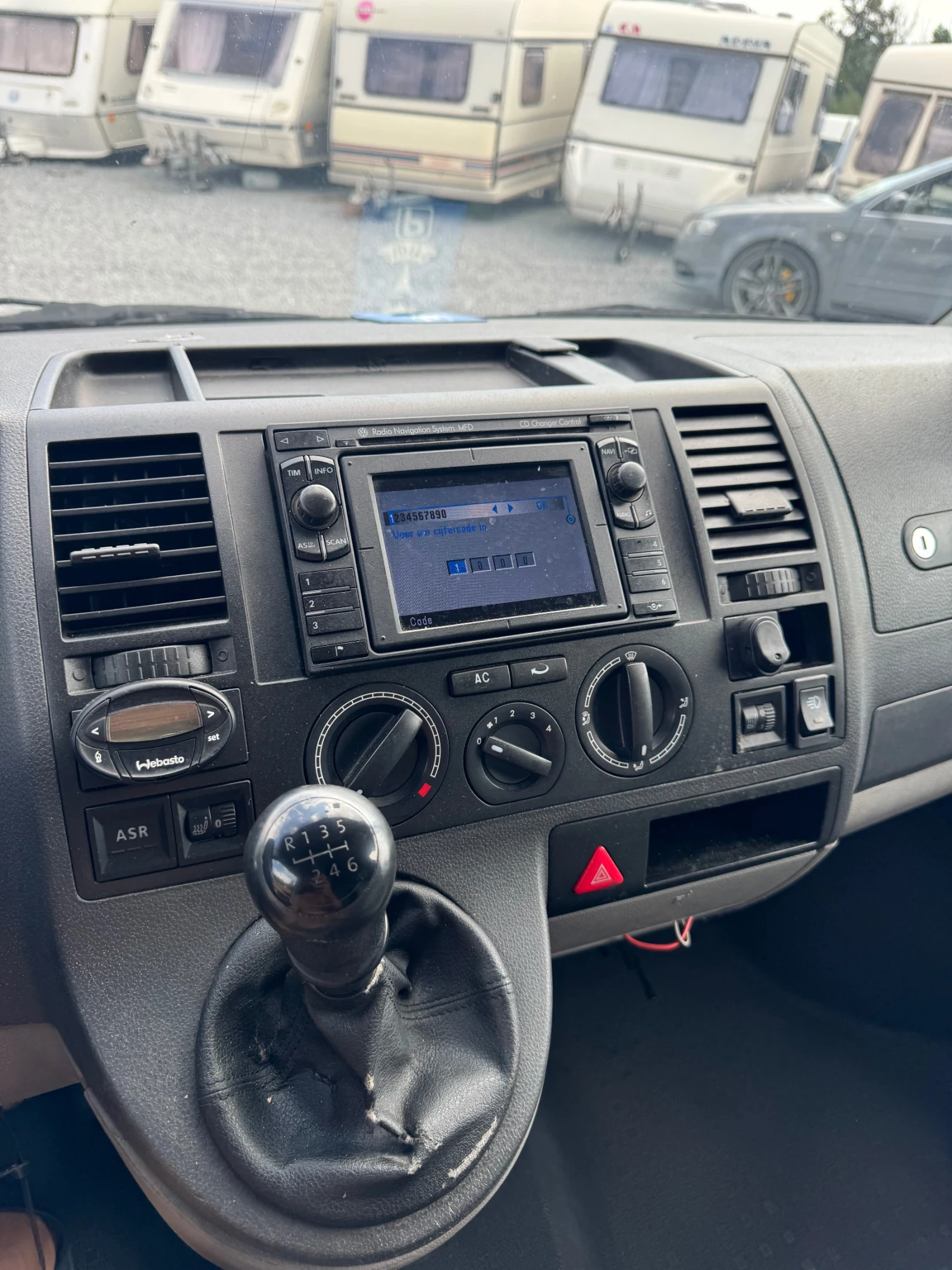 VW T5 2.5TDI 174hp УНИКАЛЕН БУС!!! - изображение 10