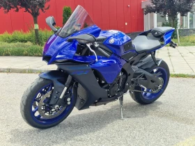     Yamaha YZF-R1