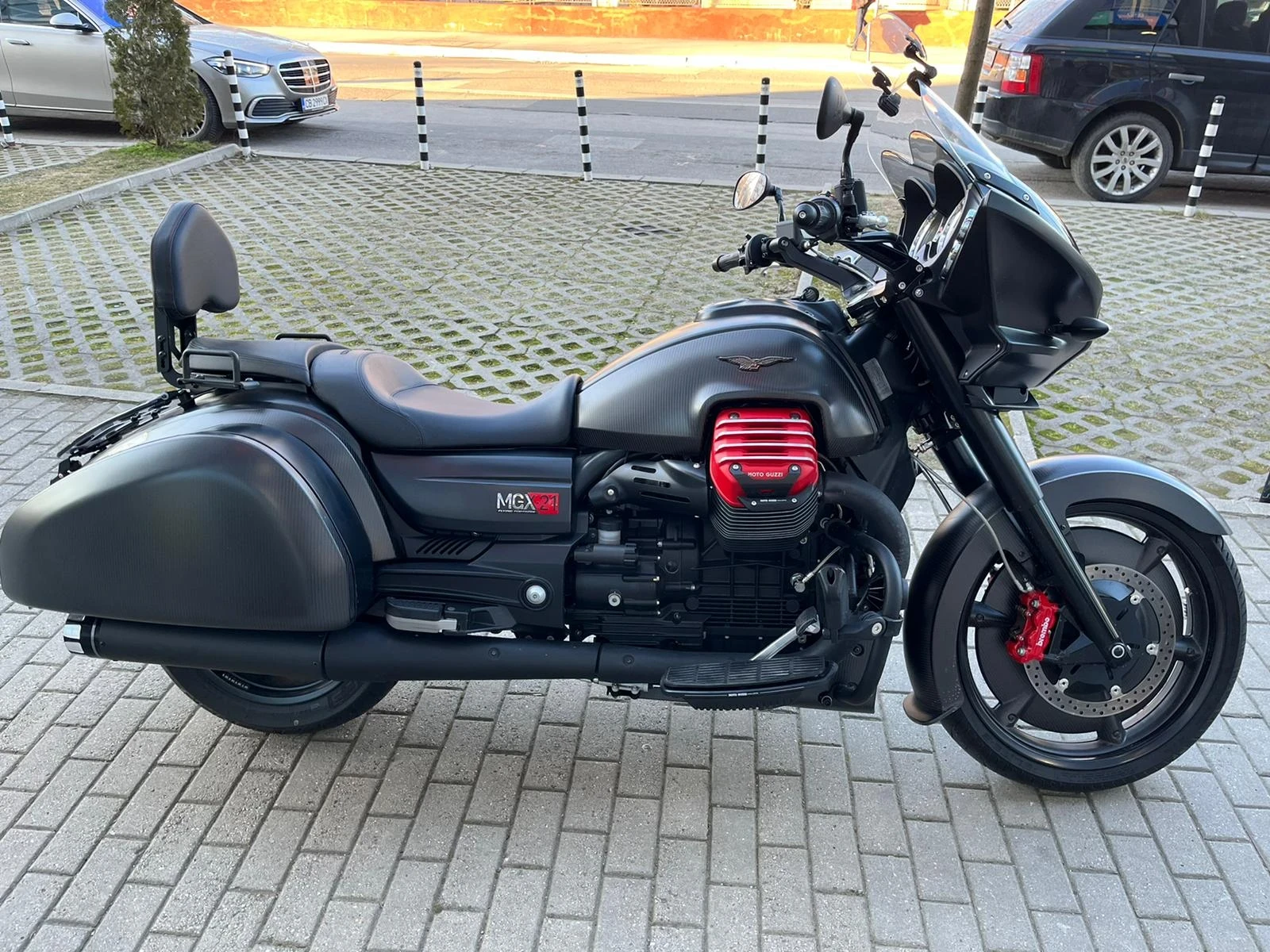 Moto Guzzi MGX-21  - изображение 2