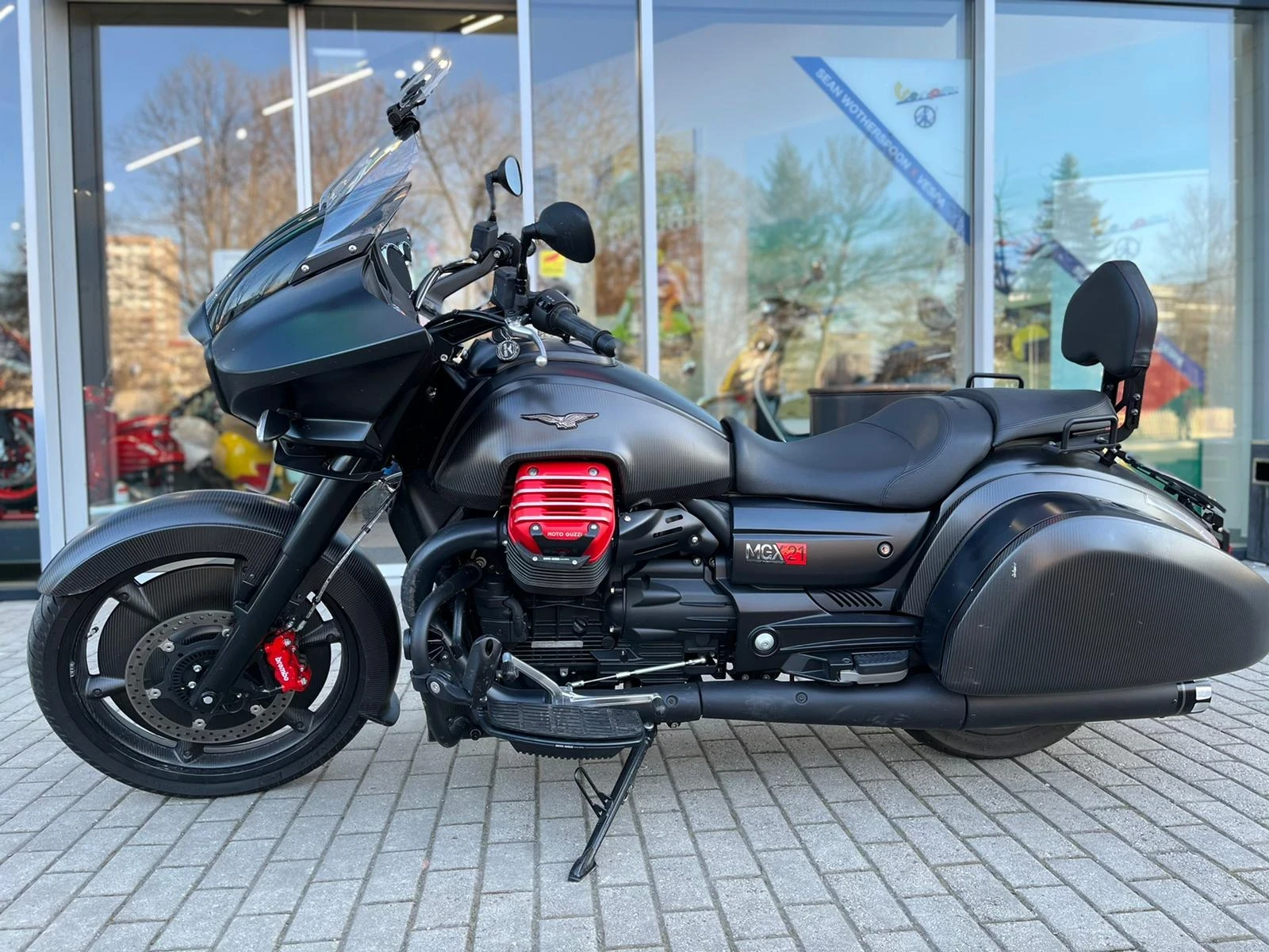 Moto Guzzi MGX-21  - изображение 8