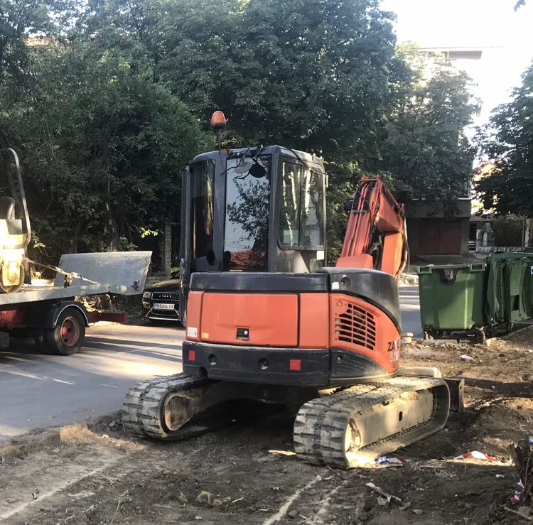 Багер Hitachi U52