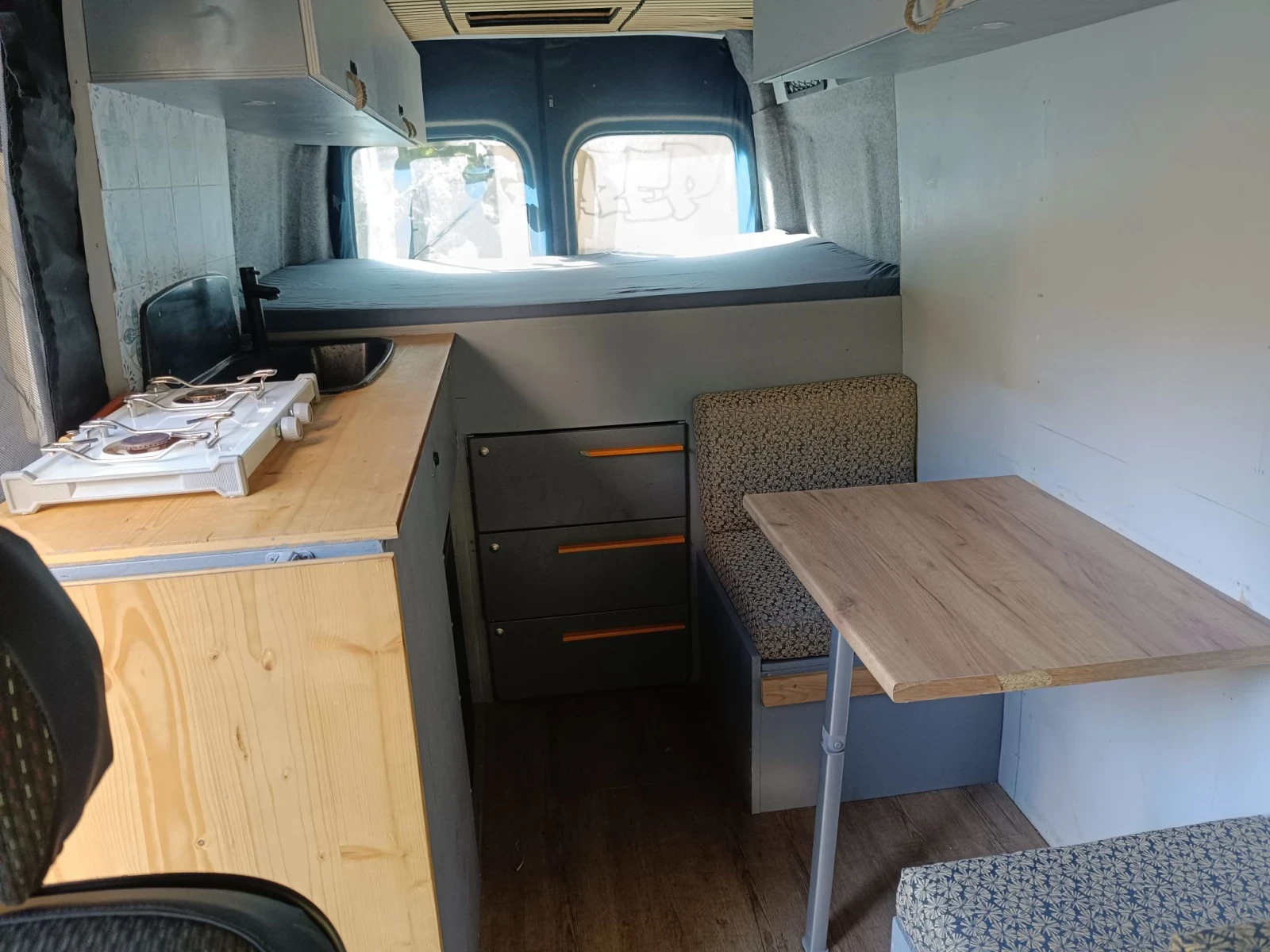 Кемпер Renault Master , снимка 15 - Каравани и кемпери - 56703252