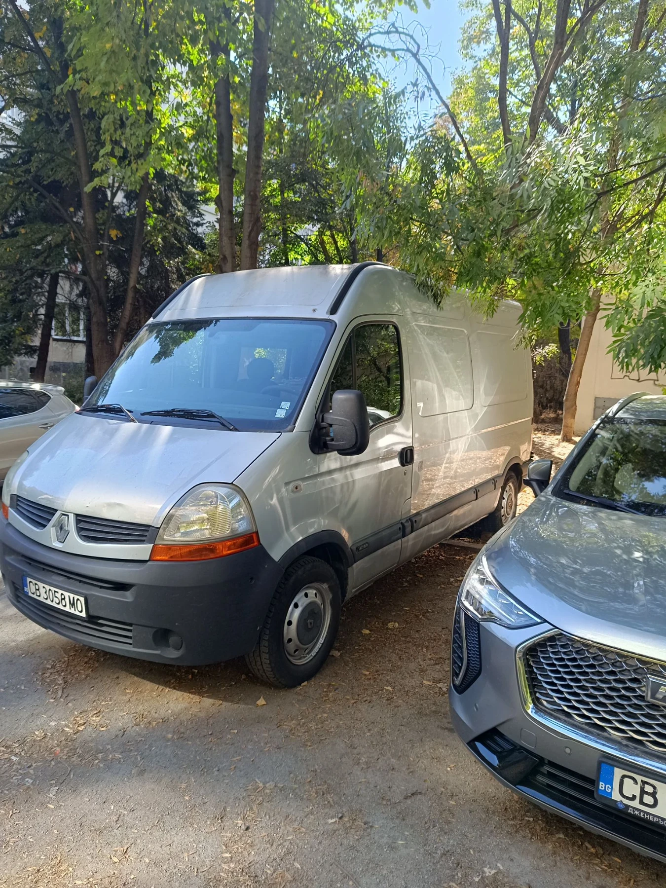 Кемпер Renault Master , снимка 2 - Каравани и кемпери - 56703252