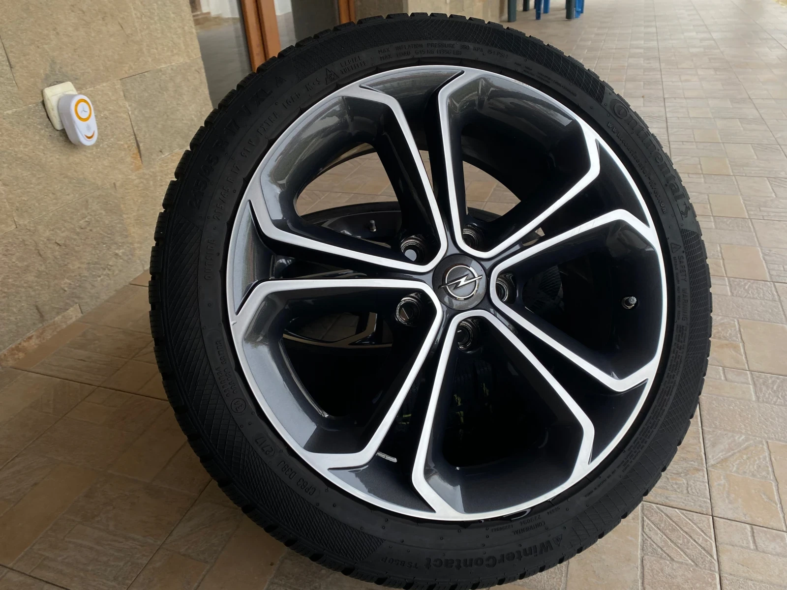    215/45R17  Opel Corsa | Mobile.bg   7