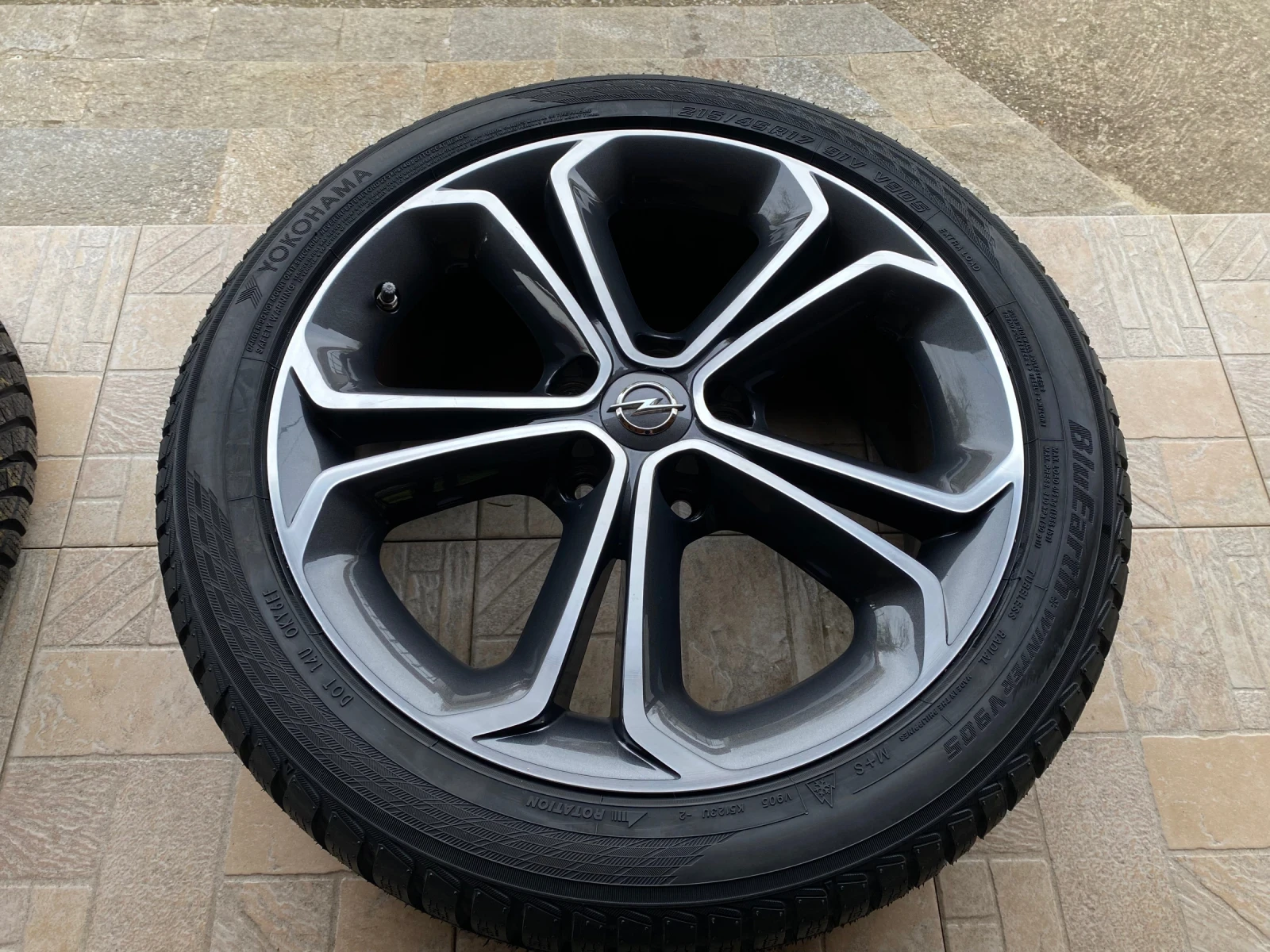    215/45R17  Opel Corsa | Mobile.bg   5