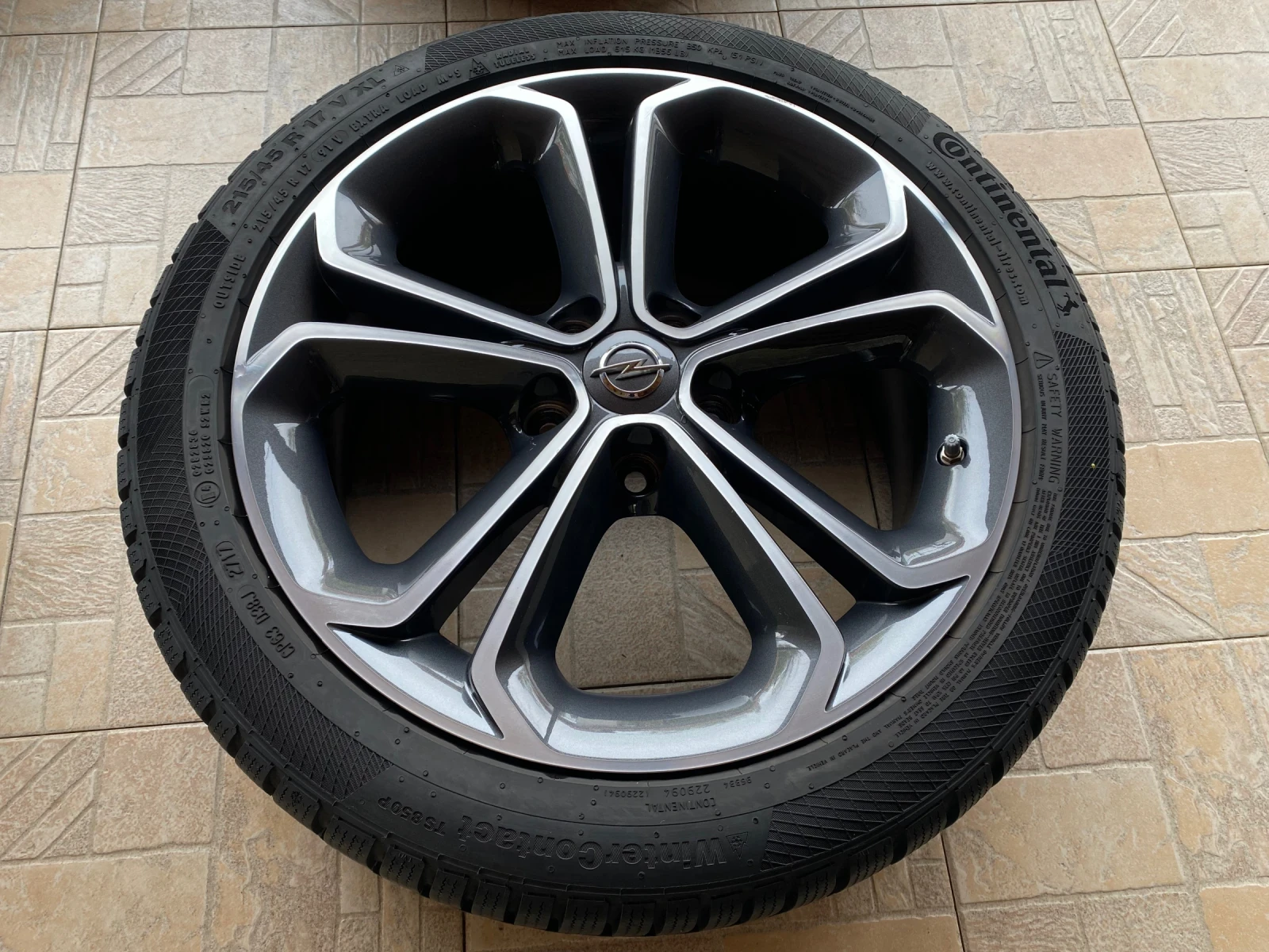    215/45R17  Opel Corsa | Mobile.bg   3