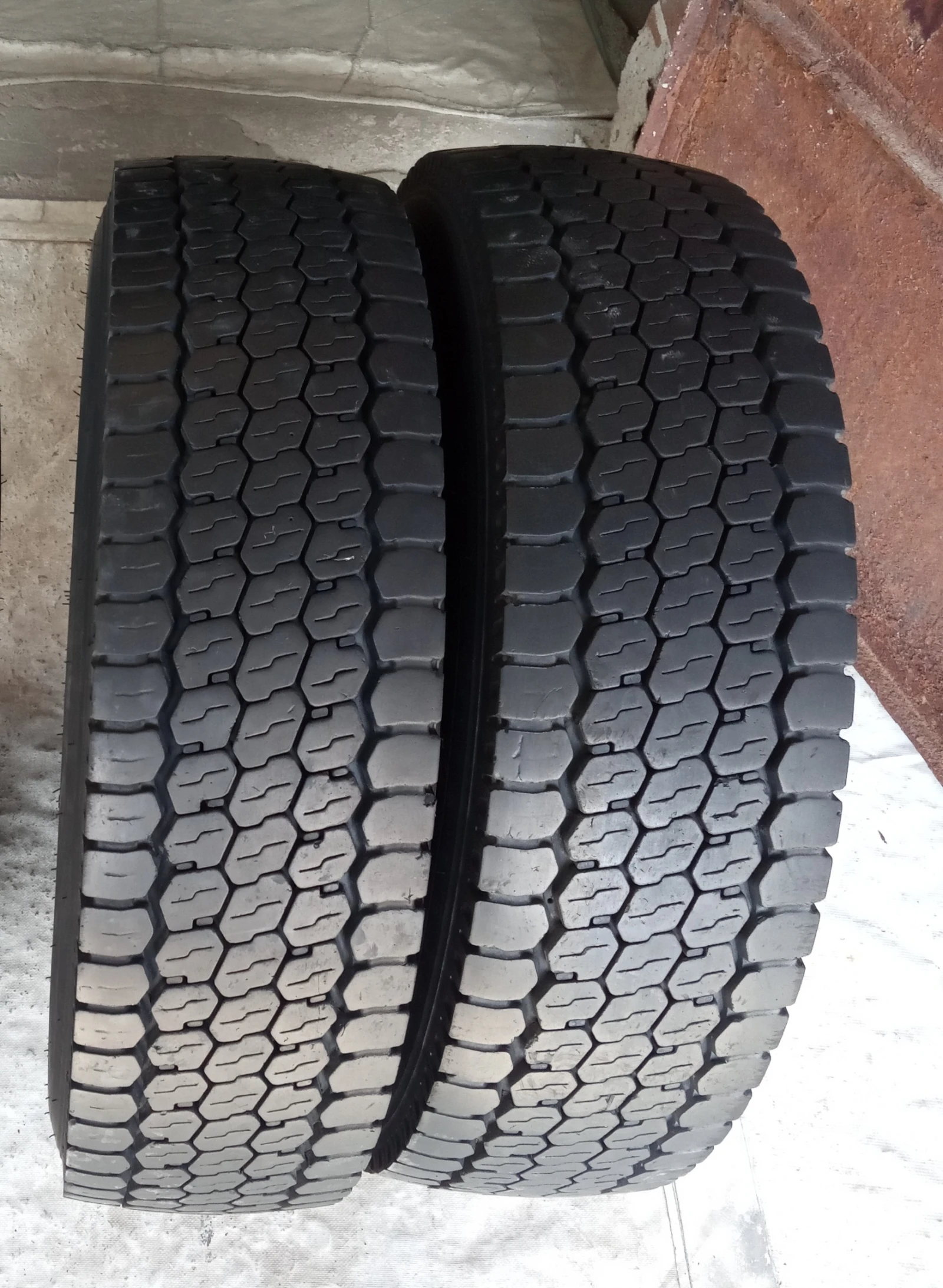 ���� 205/75R17.5 | Mobile.bg � ����������� 1