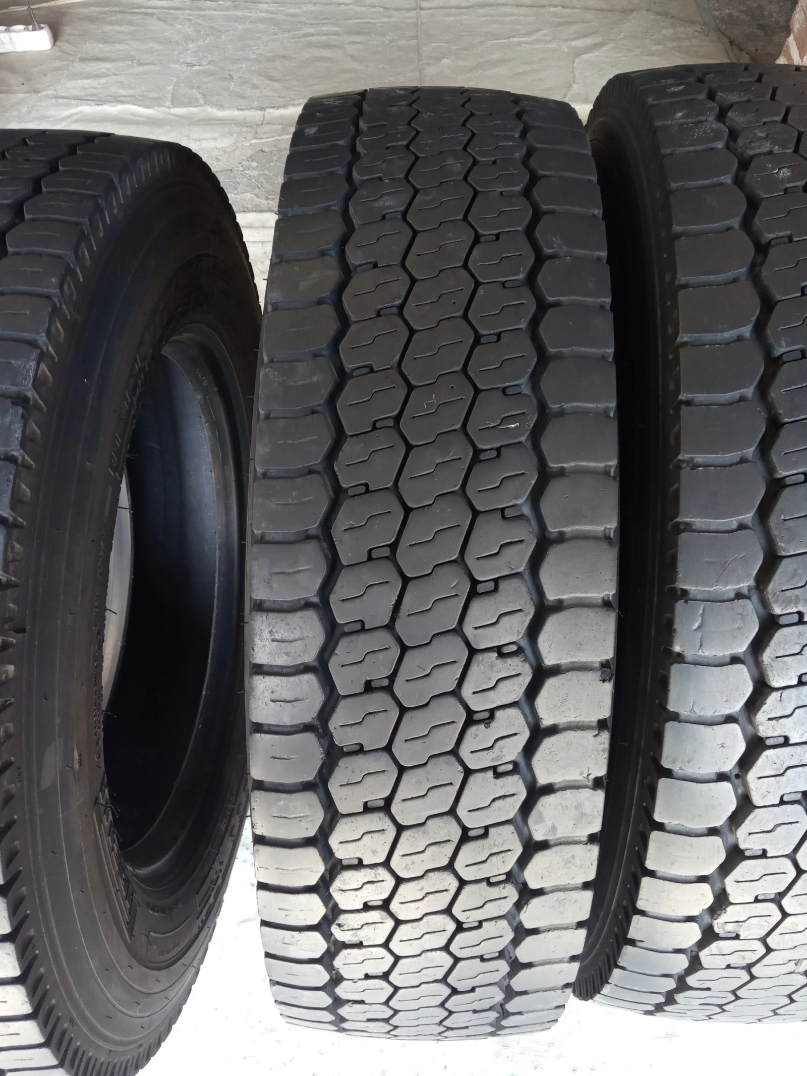 ���� 205/75R17.5 | Mobile.bg � ����������� 2