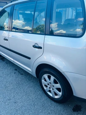 VW Touran 2.0, снимка 3