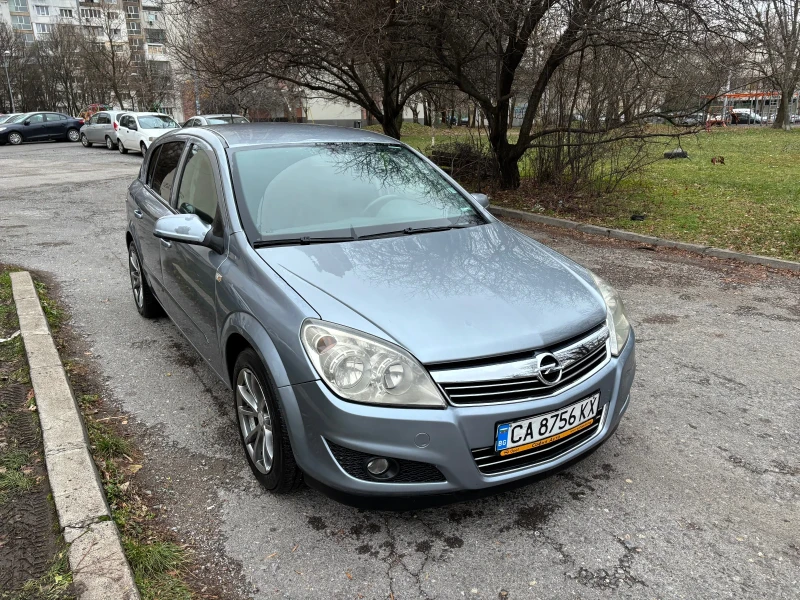 Opel Astra 1.6, снимка 1 - Автомобили и джипове - 48337594