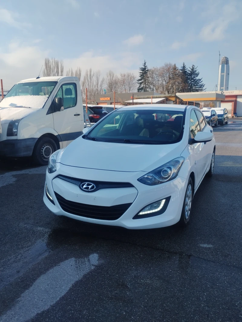 Hyundai I30 1.4 benzin , снимка 3 - Автомобили и джипове - 48488860