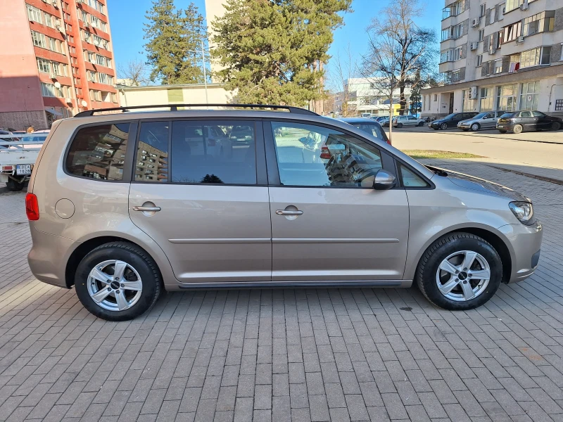 VW Touran TDI-Bluemotion, снимка 10 - Автомобили и джипове - 48848668