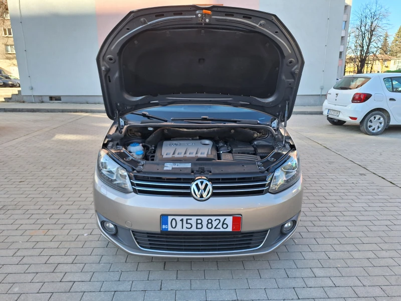 VW Touran TDI-Bluemotion, снимка 16 - Автомобили и джипове - 48848668