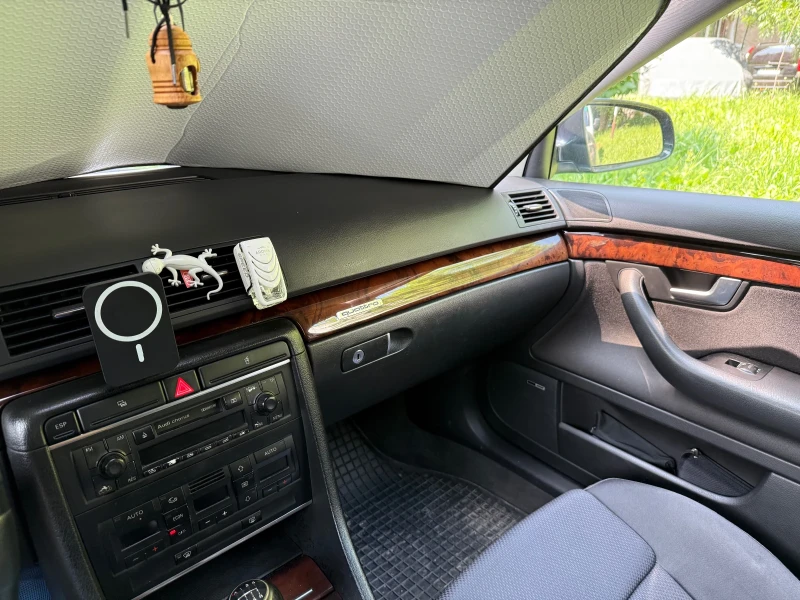 Audi A4, снимка 11 - Автомобили и джипове - 51039576