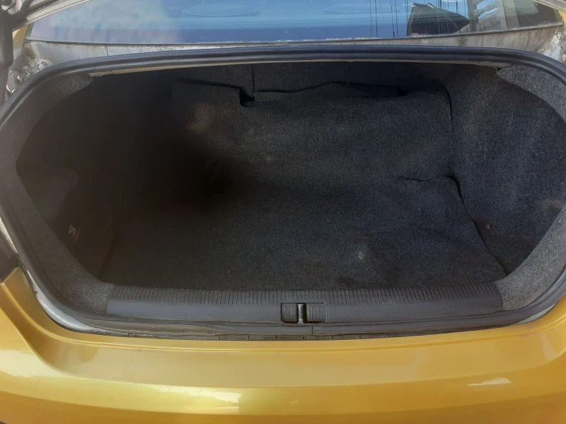 VW Jetta, снимка 7 - Автомобили и джипове - 51757740