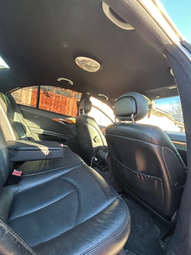 Mercedes-Benz E 270, снимка 5 - Автомобили и джипове - 52447415