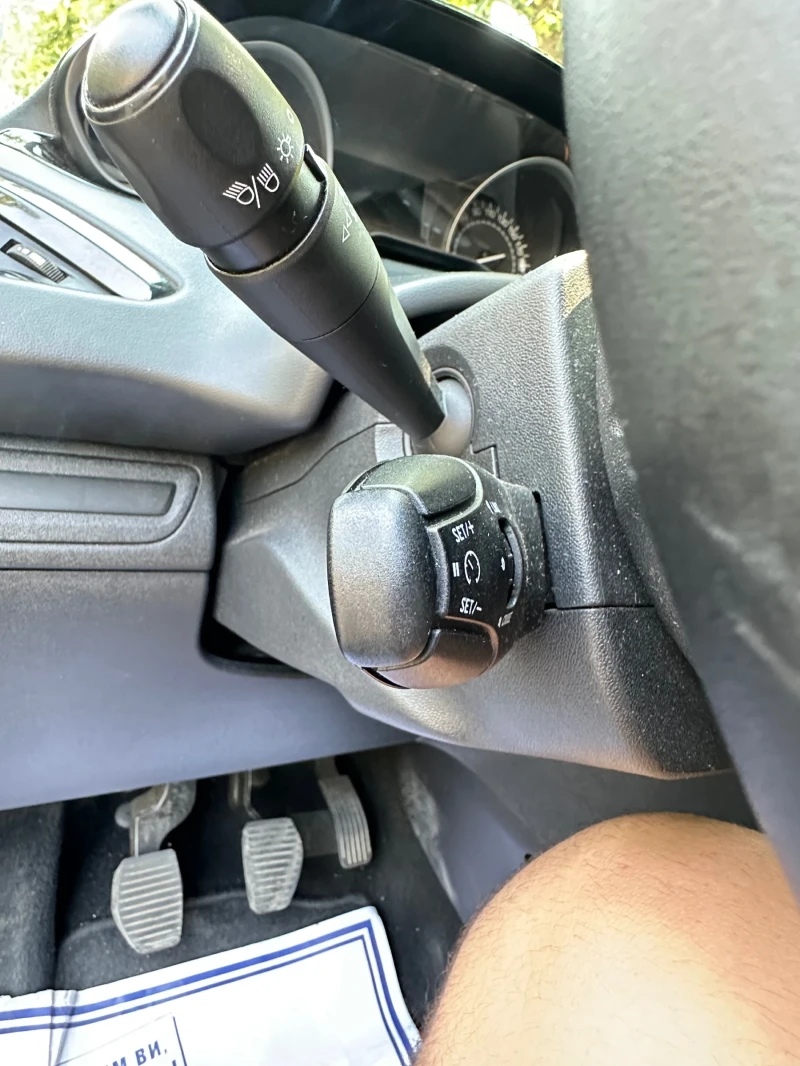 Peugeot 208 1.2 PURE TECH, снимка 5 - Автомобили и джипове - 52621034