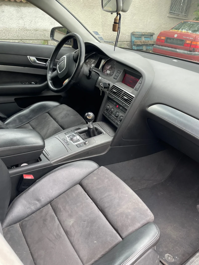 Audi A6 2.0TDI, снимка 8 - Автомобили и джипове - 52670193