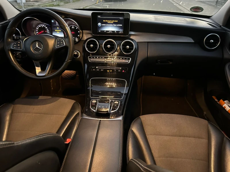 Mercedes-Benz C 220, снимка 9 - Автомобили и джипове - 52789221