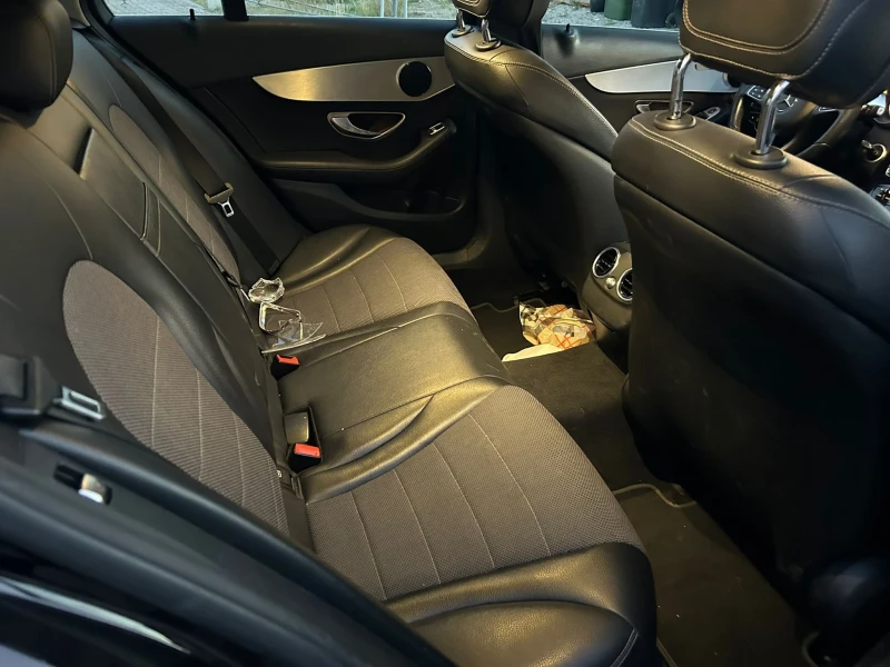 Mercedes-Benz C 220, снимка 15 - Автомобили и джипове - 52789221