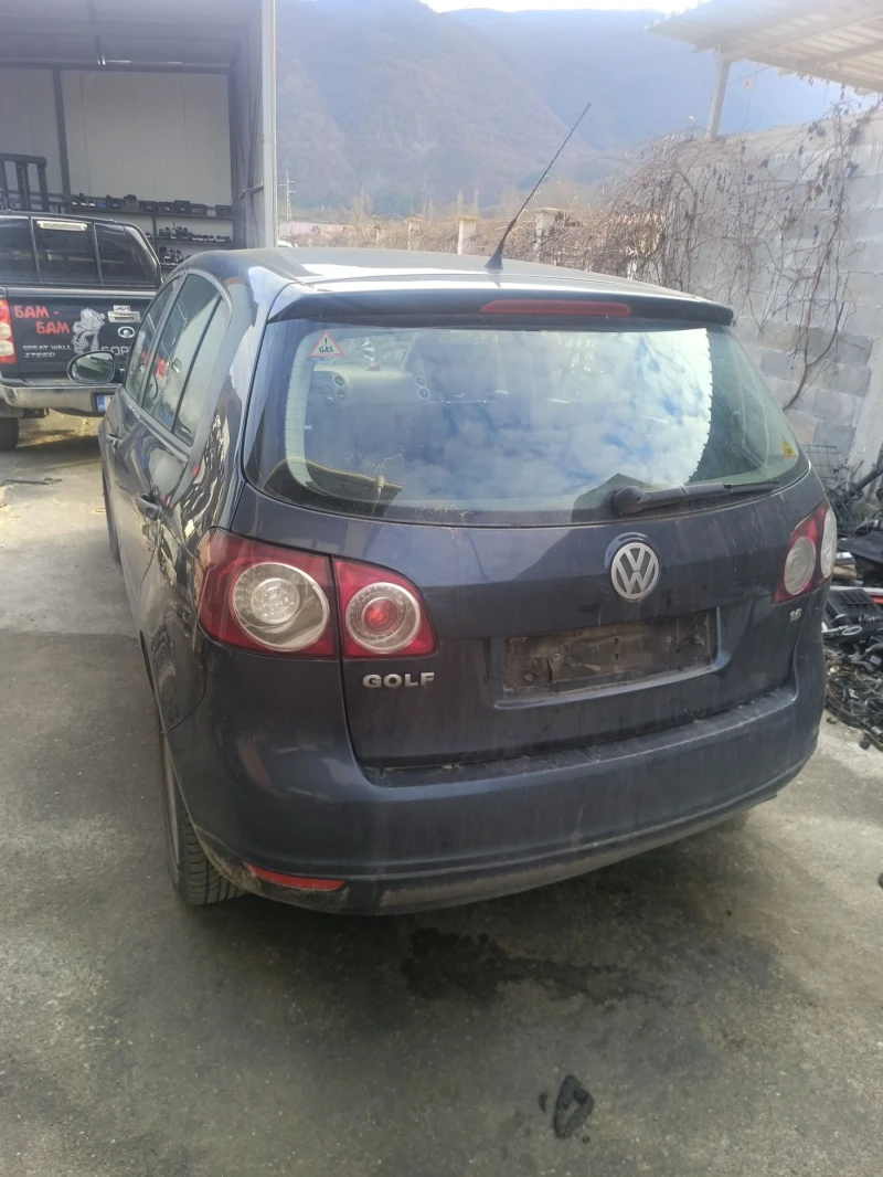 VW Golf Plus 1.6 i, снимка 2 - Автомобили и джипове - 52972313