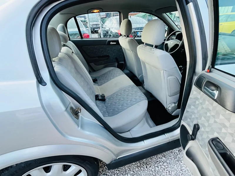 Opel Astra 1.6i/101 k.c, снимка 10 - Автомобили и джипове - 53145404