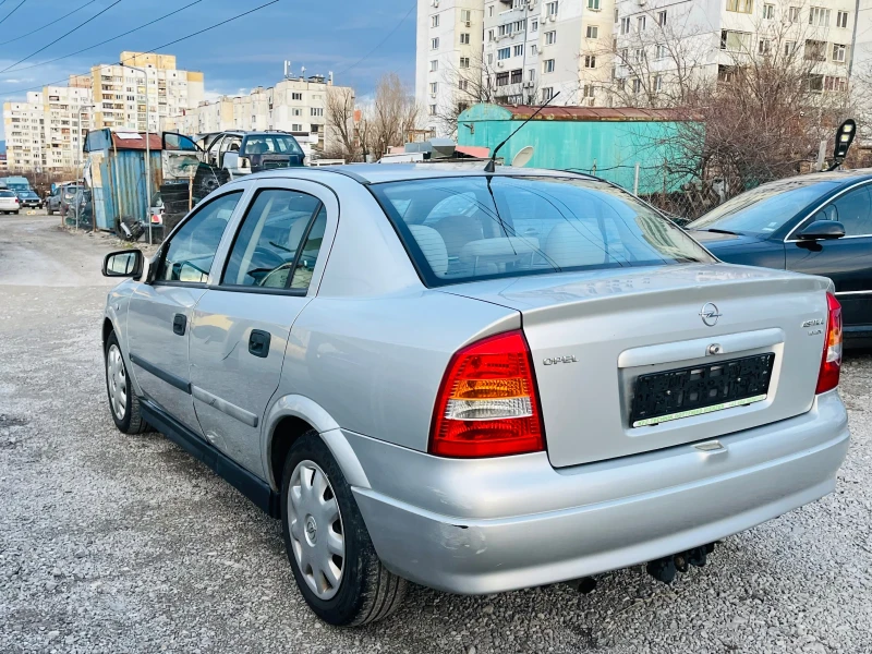Opel Astra 1.6i/101 k.c, снимка 4 - Автомобили и джипове - 53145404