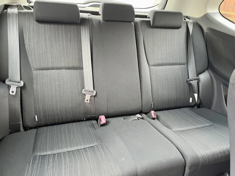 Toyota Auris Газ. инжекцион , снимка 17 - Автомобили и джипове - 53522643