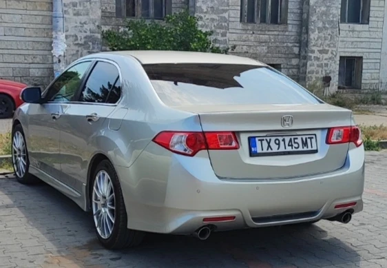 Honda Accord 2, 4 i-VTEC, снимка 3 - Автомобили и джипове - 55249386