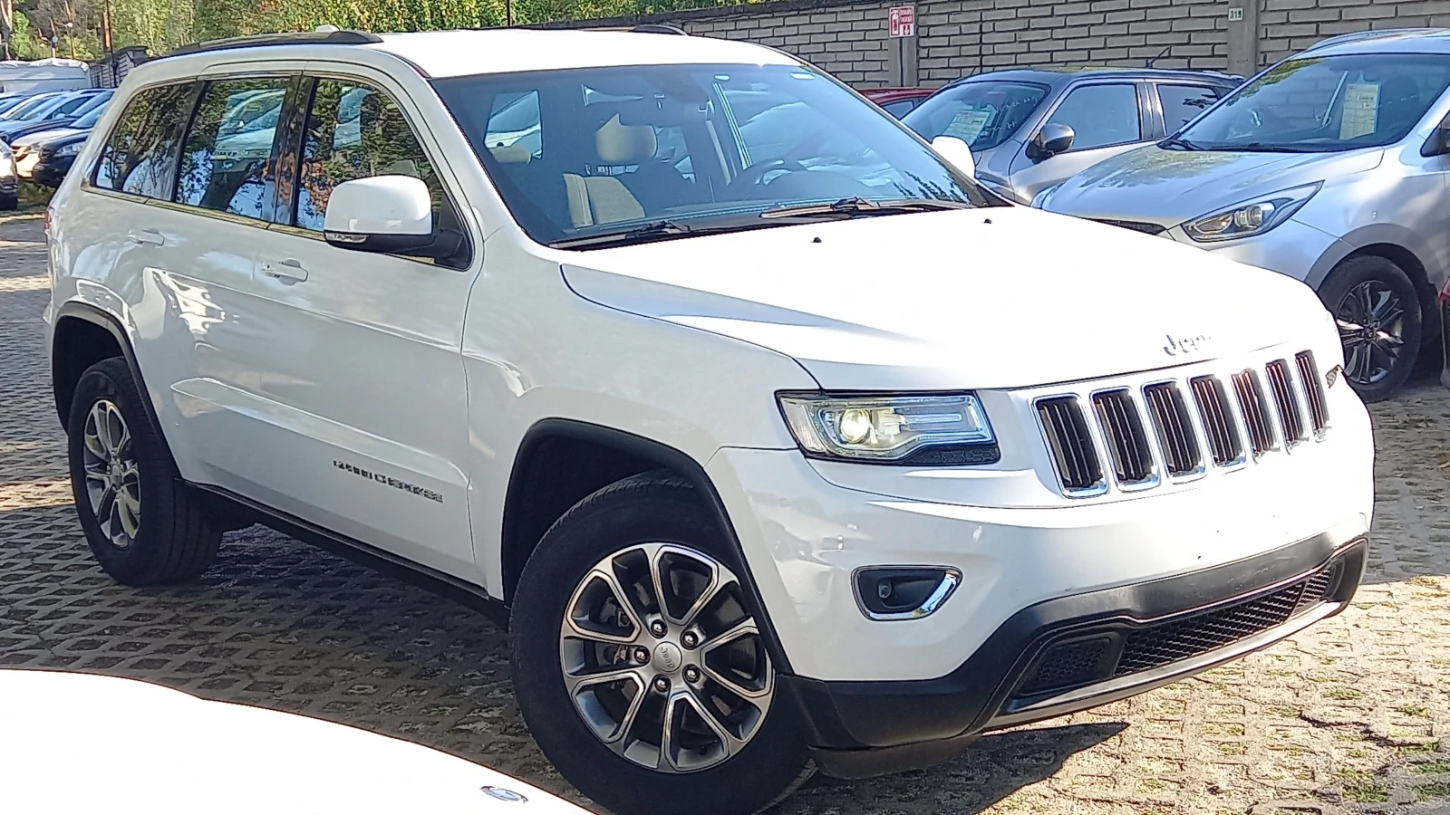 Jeep Grand cherokee 4Х4 ИЗКЛЮЧИТЕЛЕН СЕРВИЗ КНИЖ УНИКТ НАВИ ЛЕД ИТАЛИЯ - изображение 5