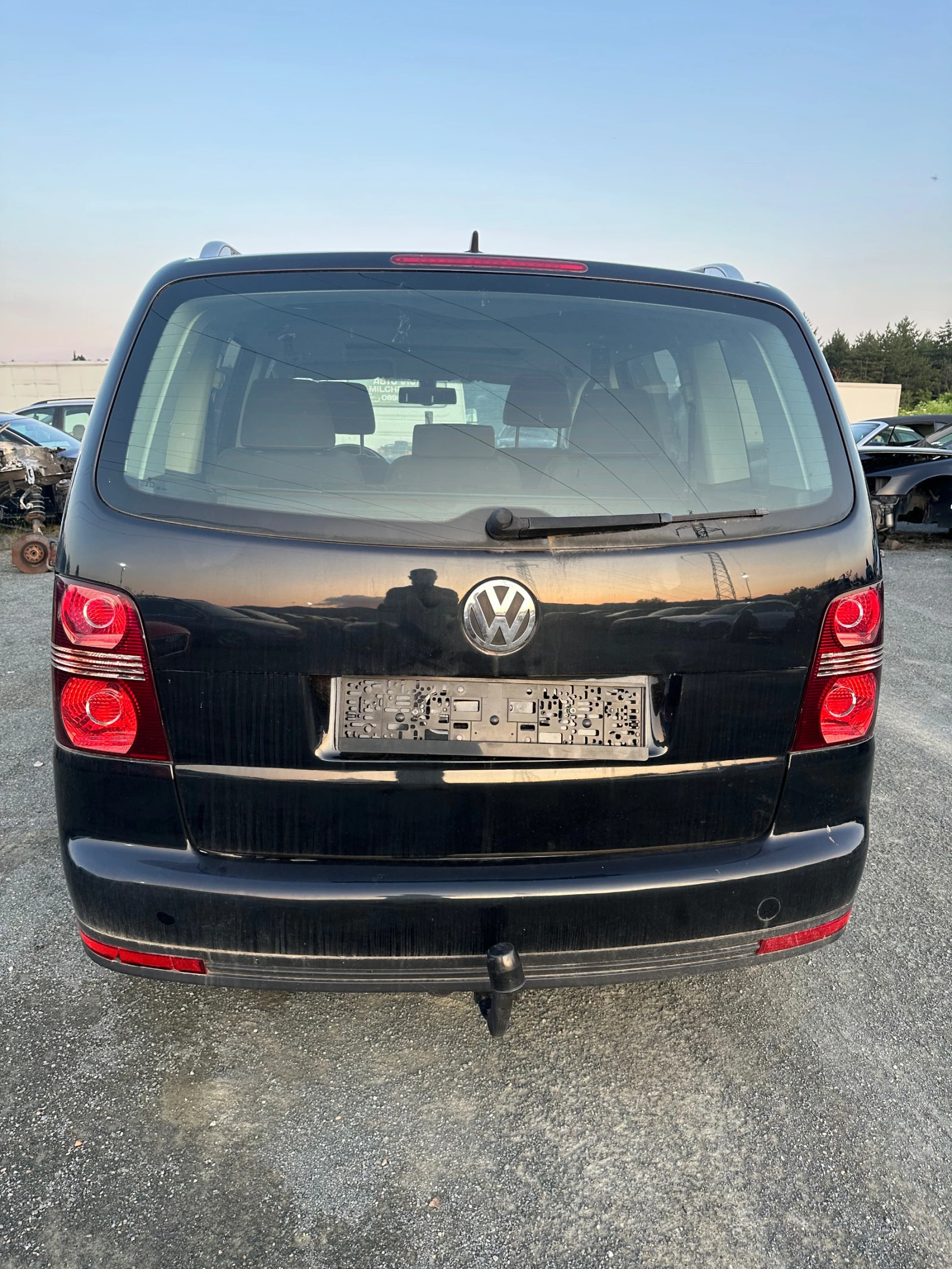 VW Touran 1.4tsi dsg - изображение 3