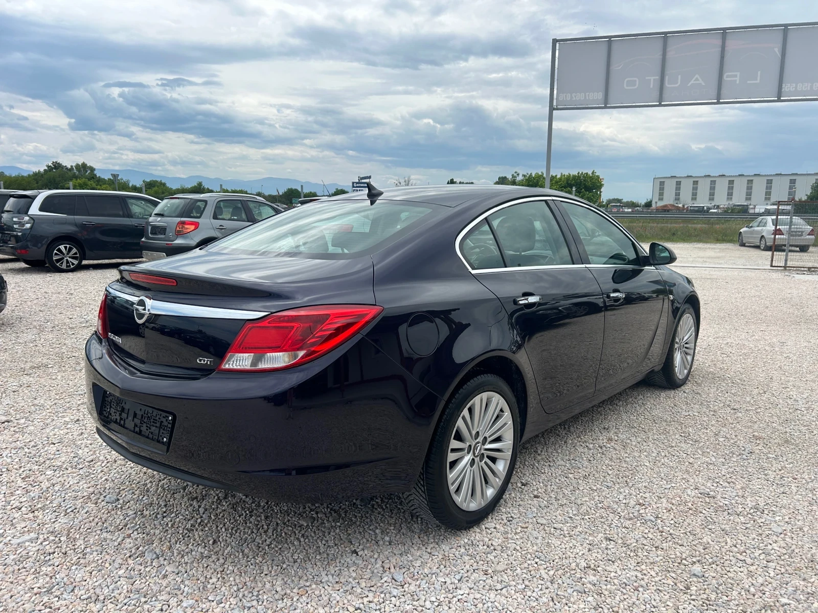 Opel Insignia 2.0d* 130k.c* КОЖА* НАВИ - изображение 4