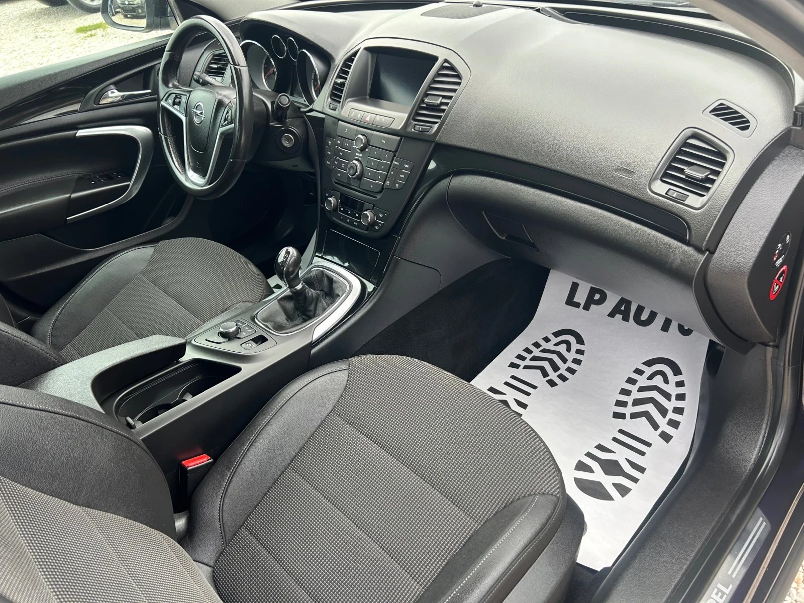 Opel Insignia 2.0d* 130k.c* КОЖА* НАВИ - изображение 7