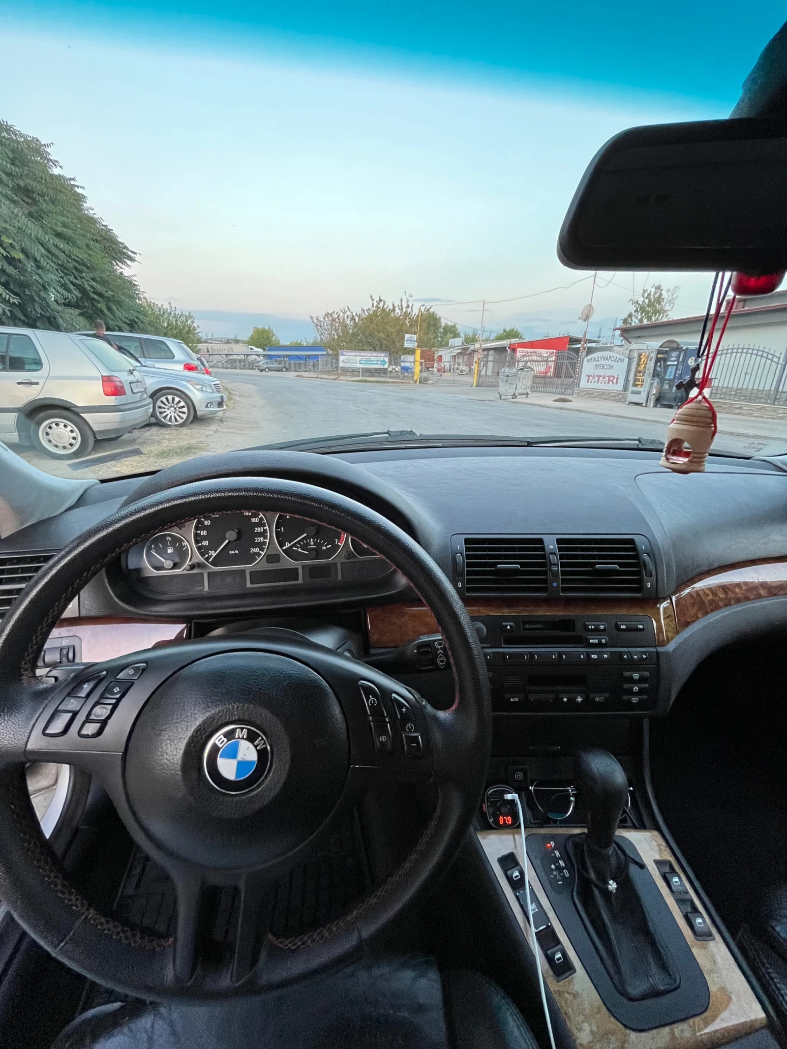 BMW 320  - изображение 7