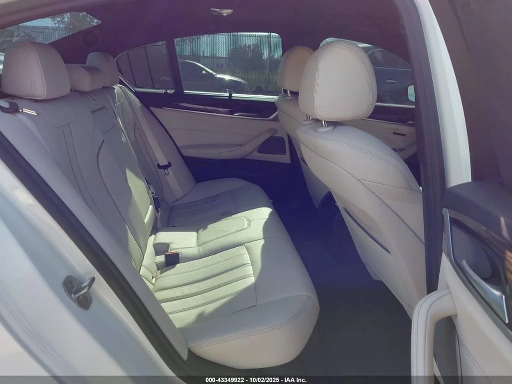 BMW 540 * XDRIVE * CARFAX * БЕЗ ПЪРВОНАЧАЛНА ВНОСКА - изображение 8