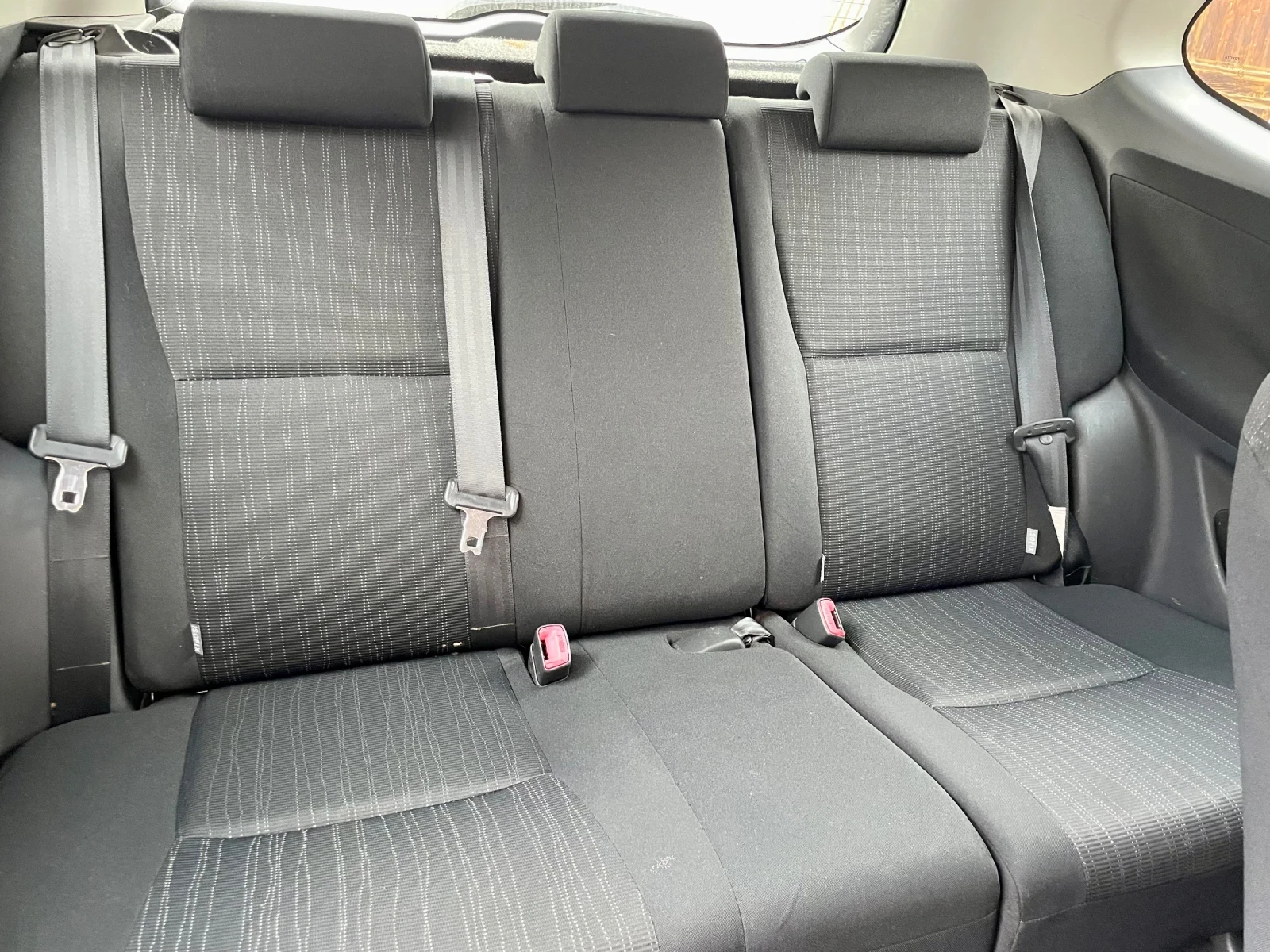 Toyota Auris ���. ���������  | Mobile.bg � ����������� 17