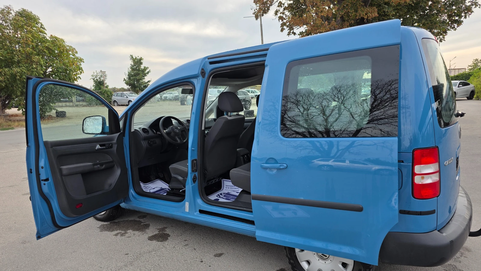 VW Caddy KATO ЧИСТО НОВ - изображение 4