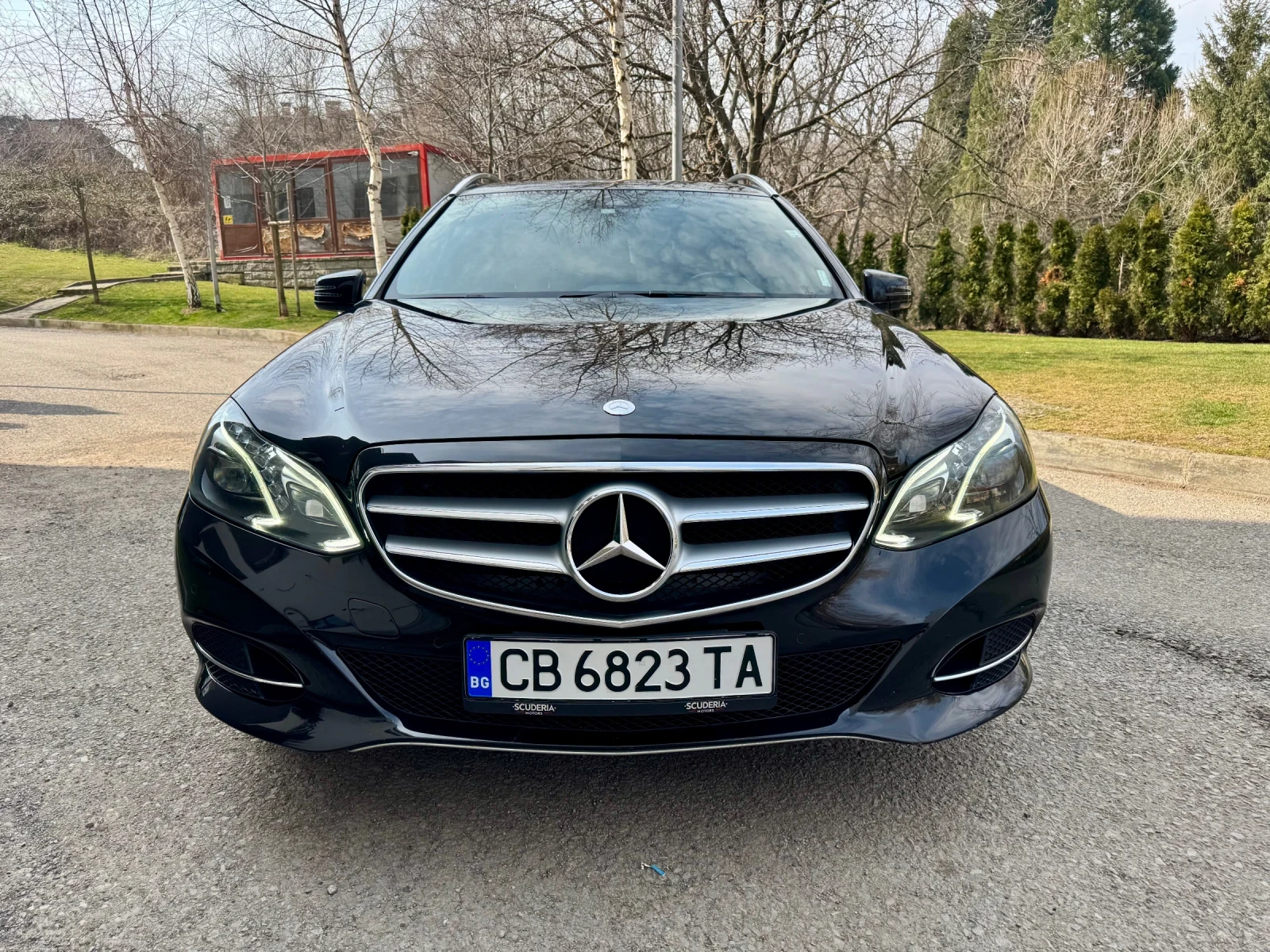 Mercedes-Benz E 220 4x4, снимка 3 - Автомобили и джипове - 54072018