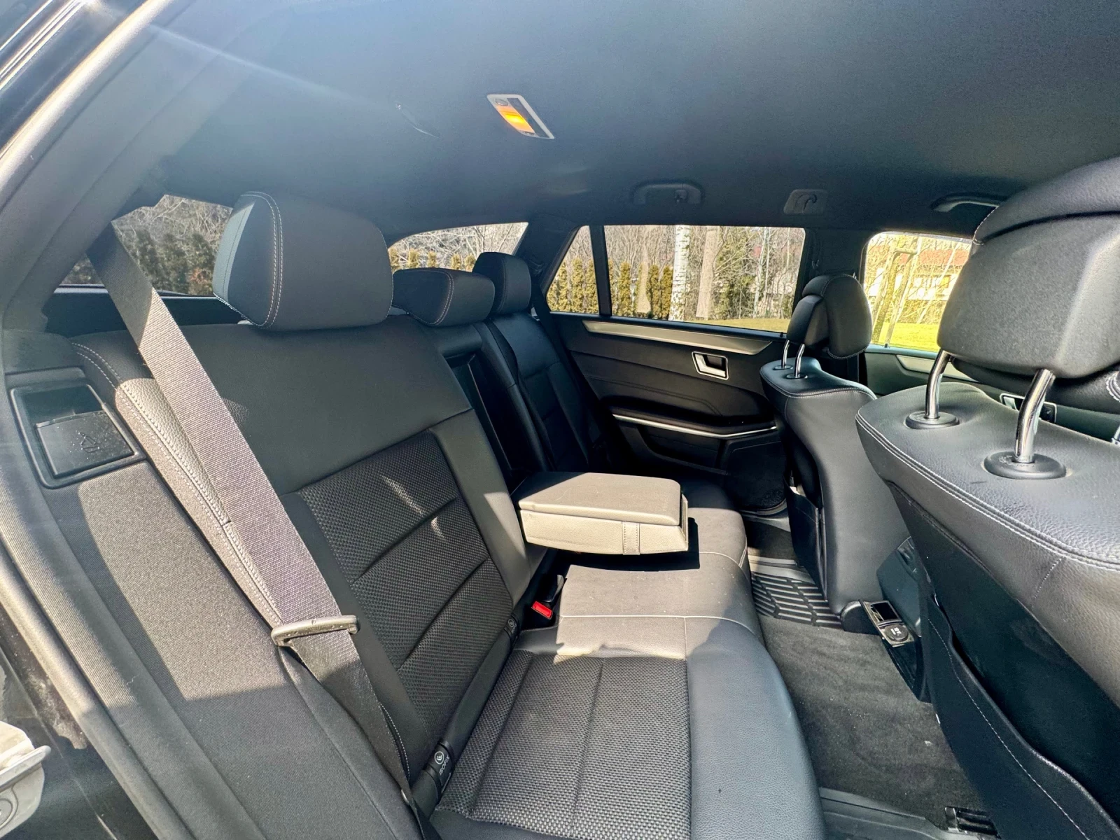 Mercedes-Benz E 220 4x4, снимка 12 - Автомобили и джипове - 54072018