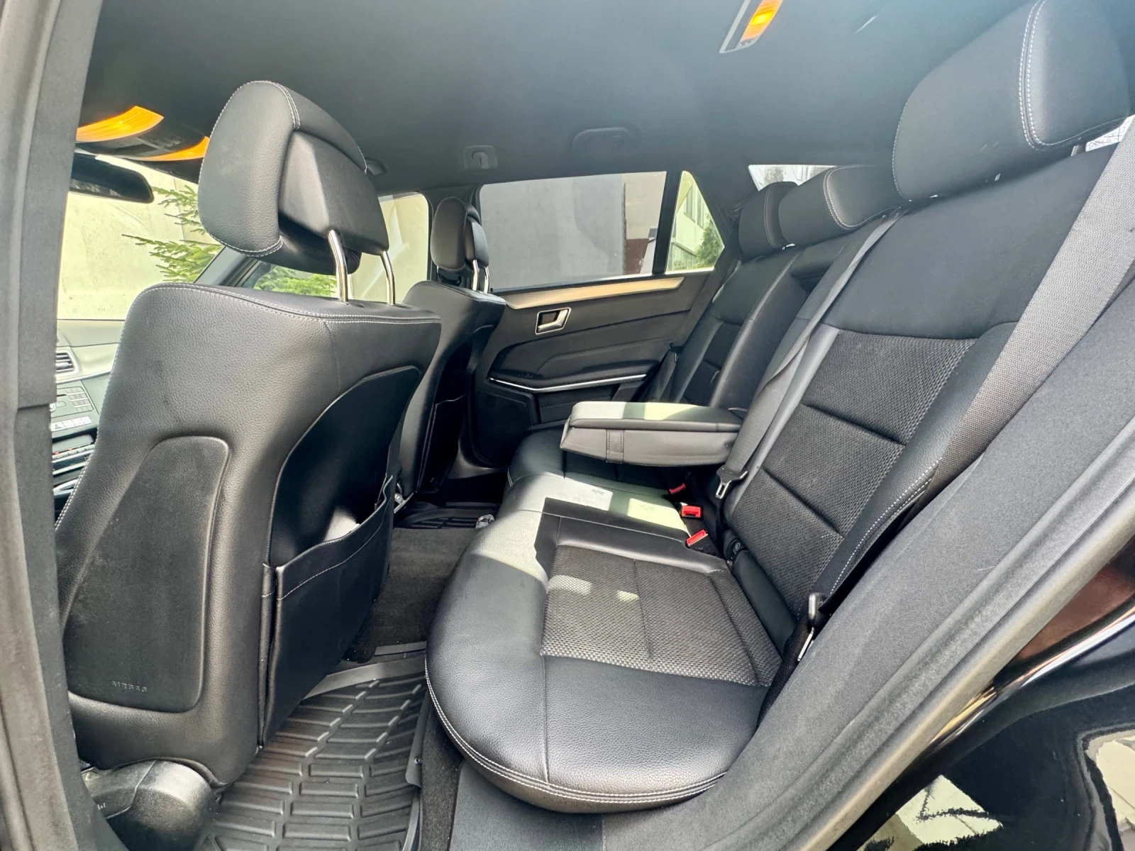 Mercedes-Benz E 220 4x4, снимка 11 - Автомобили и джипове - 54072018