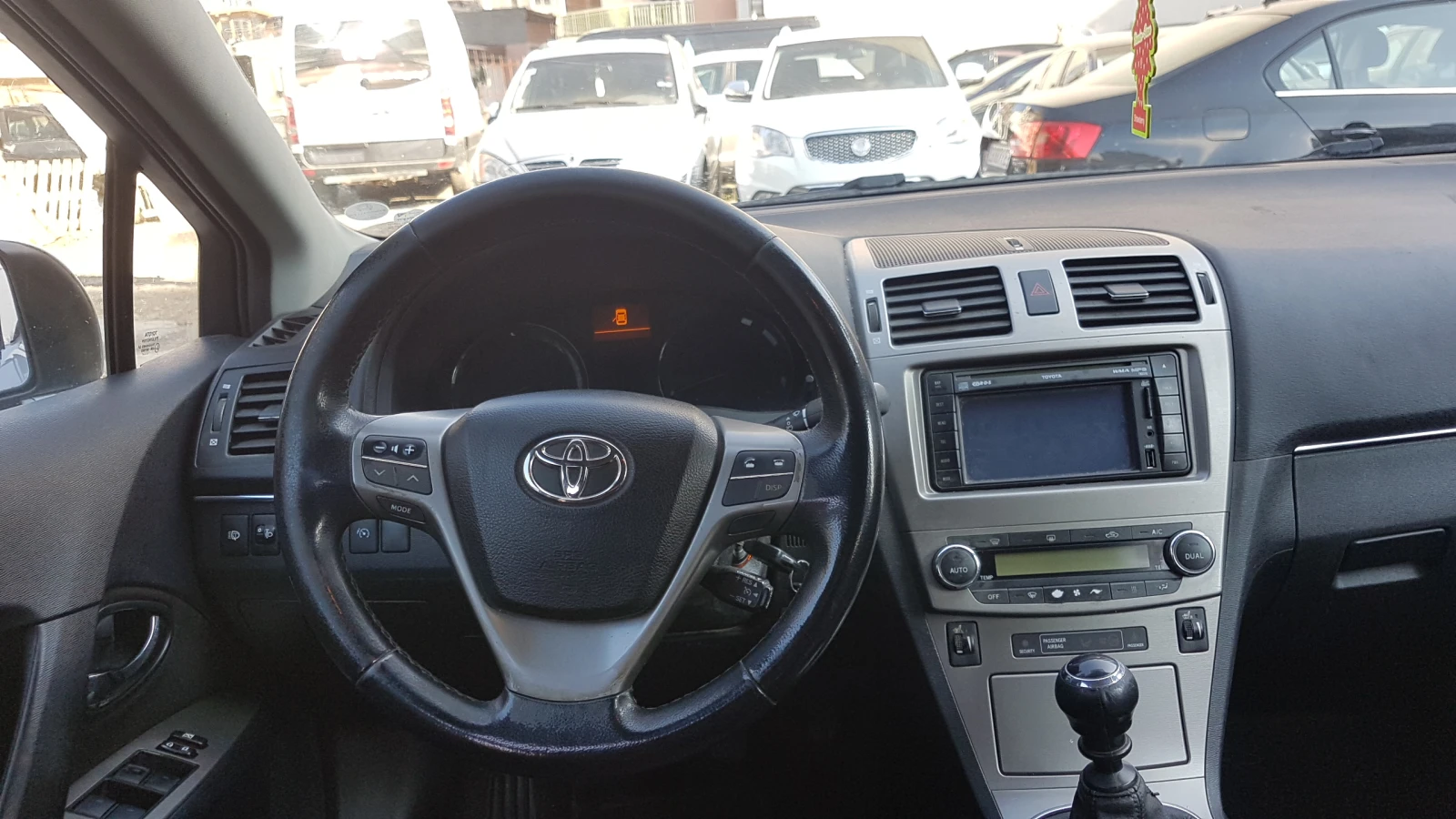 Toyota Avensis 2.0D4D, снимка 9 - Автомобили и джипове - 54124619