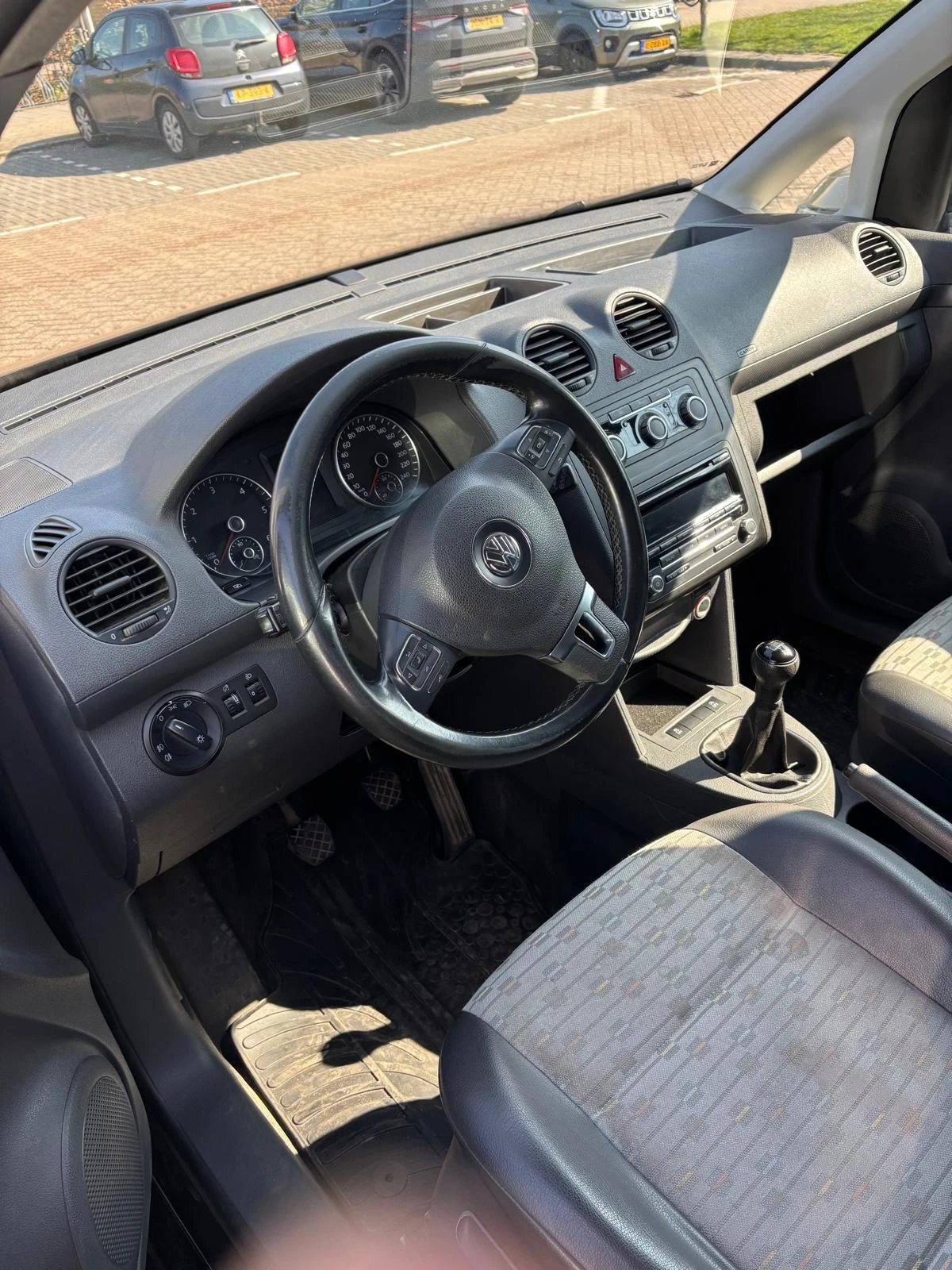 VW Caddy, снимка 3 - Автомобили и джипове - 54335390