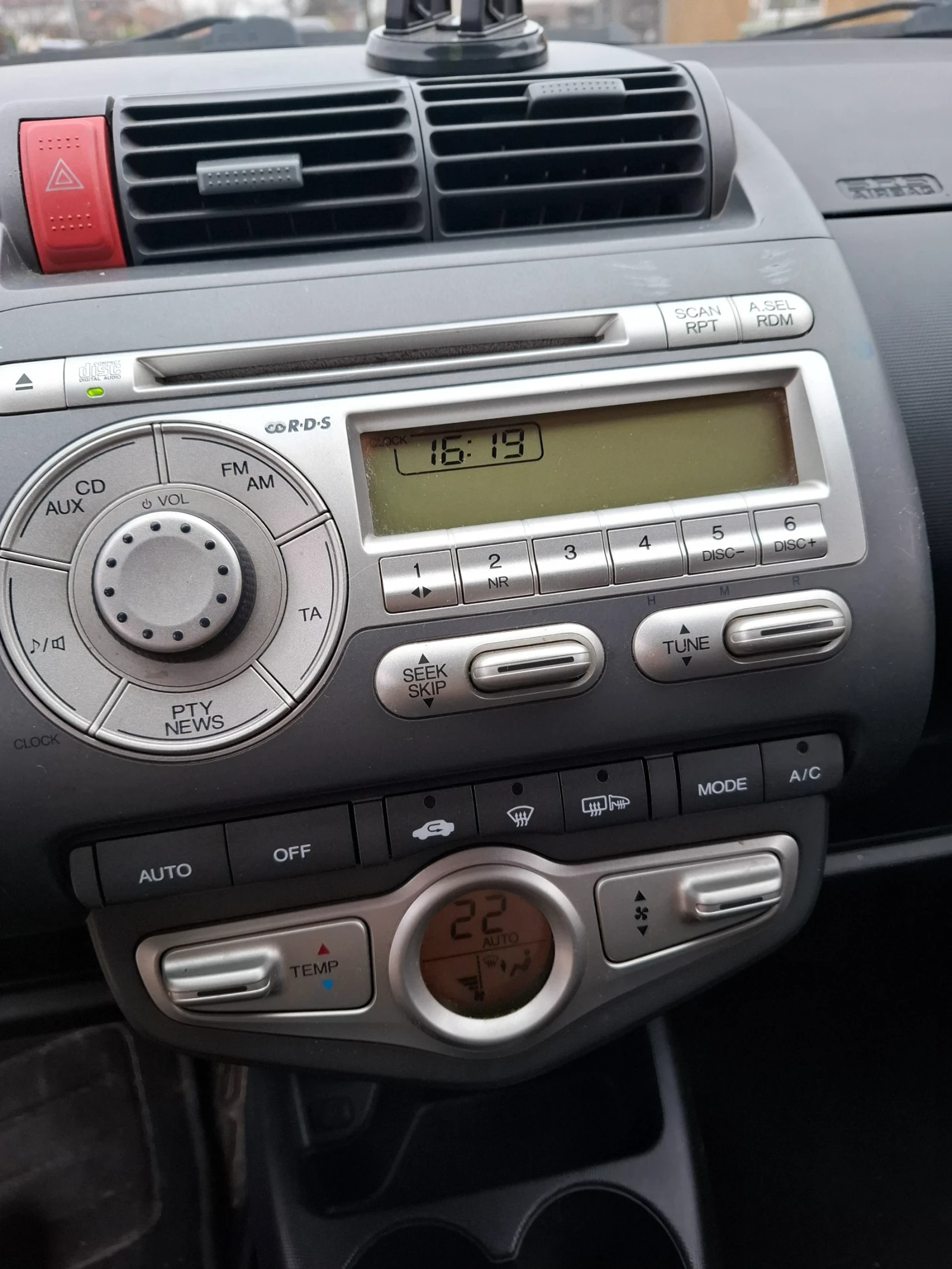 Honda Jazz, снимка 6 - Автомобили и джипове - 54393821