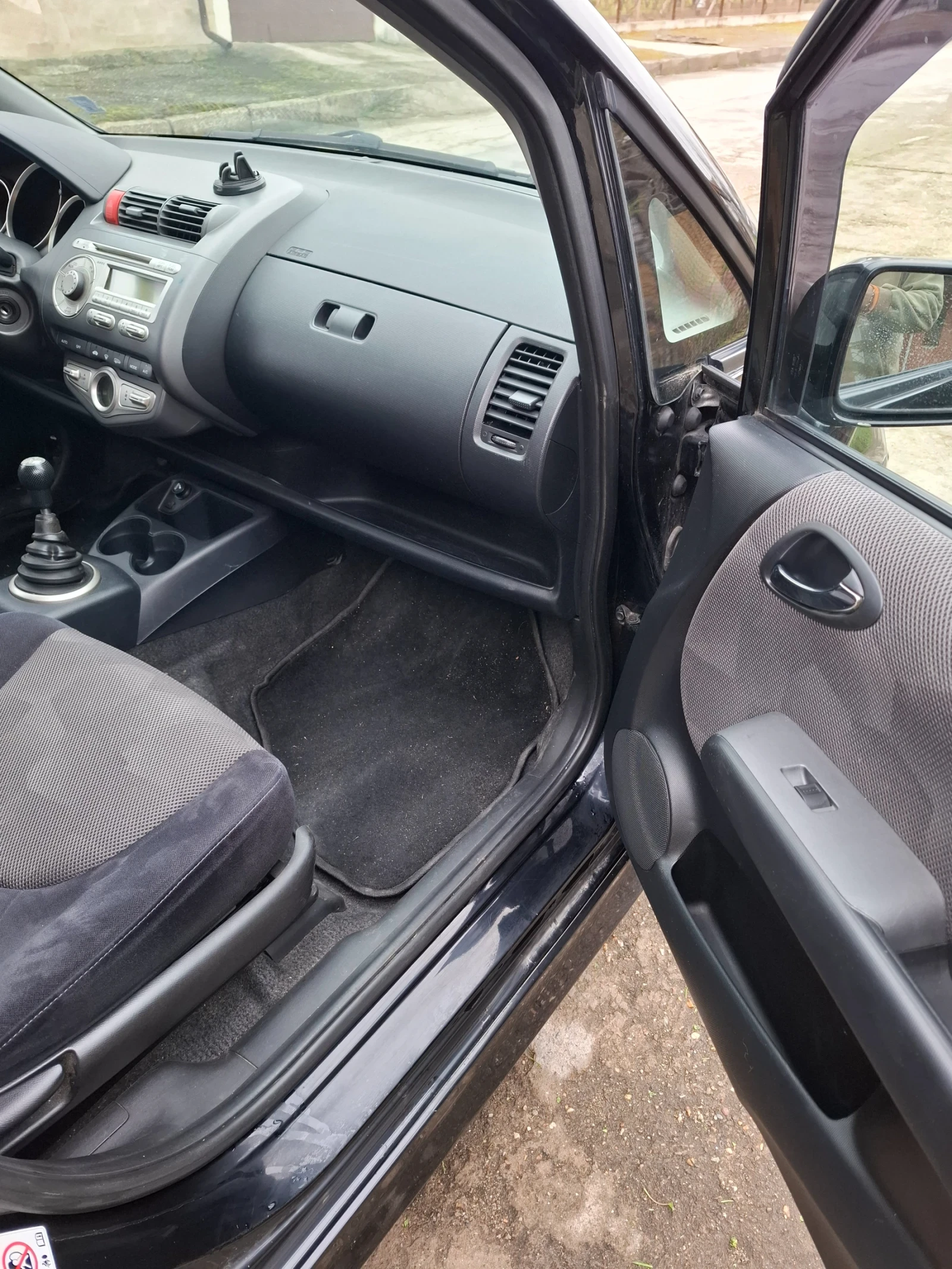 Honda Jazz, снимка 4 - Автомобили и джипове - 54393821