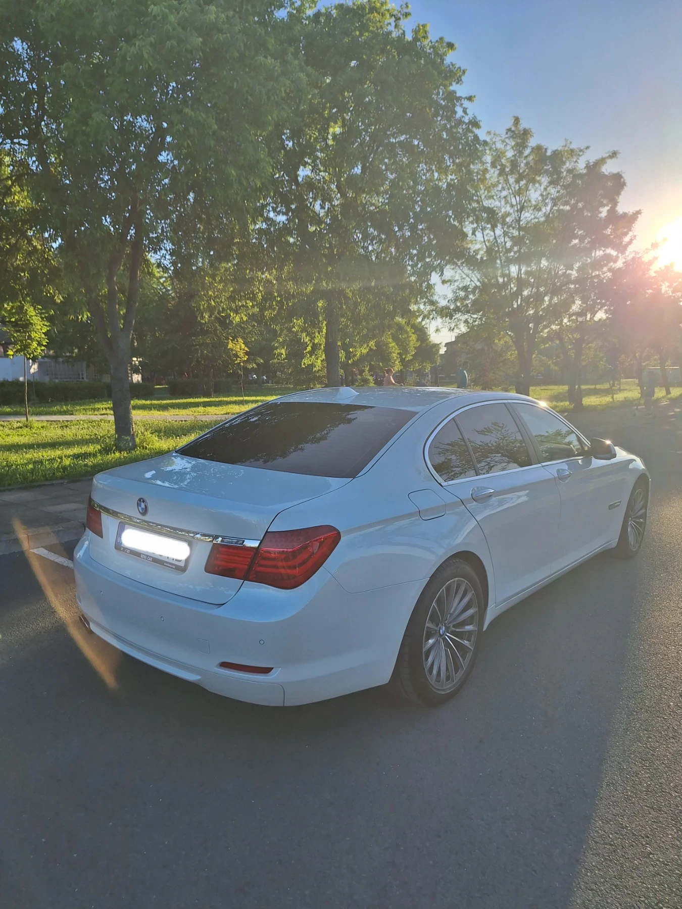 BMW 730, снимка 10 - Автомобили и джипове - 54692215