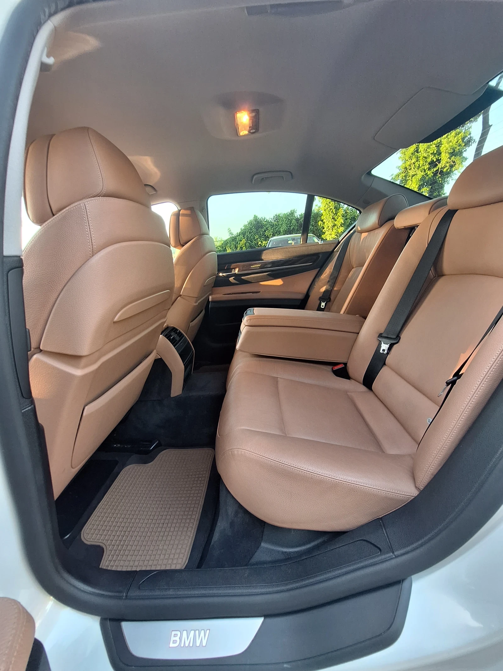 BMW 730, снимка 13 - Автомобили и джипове - 54692215